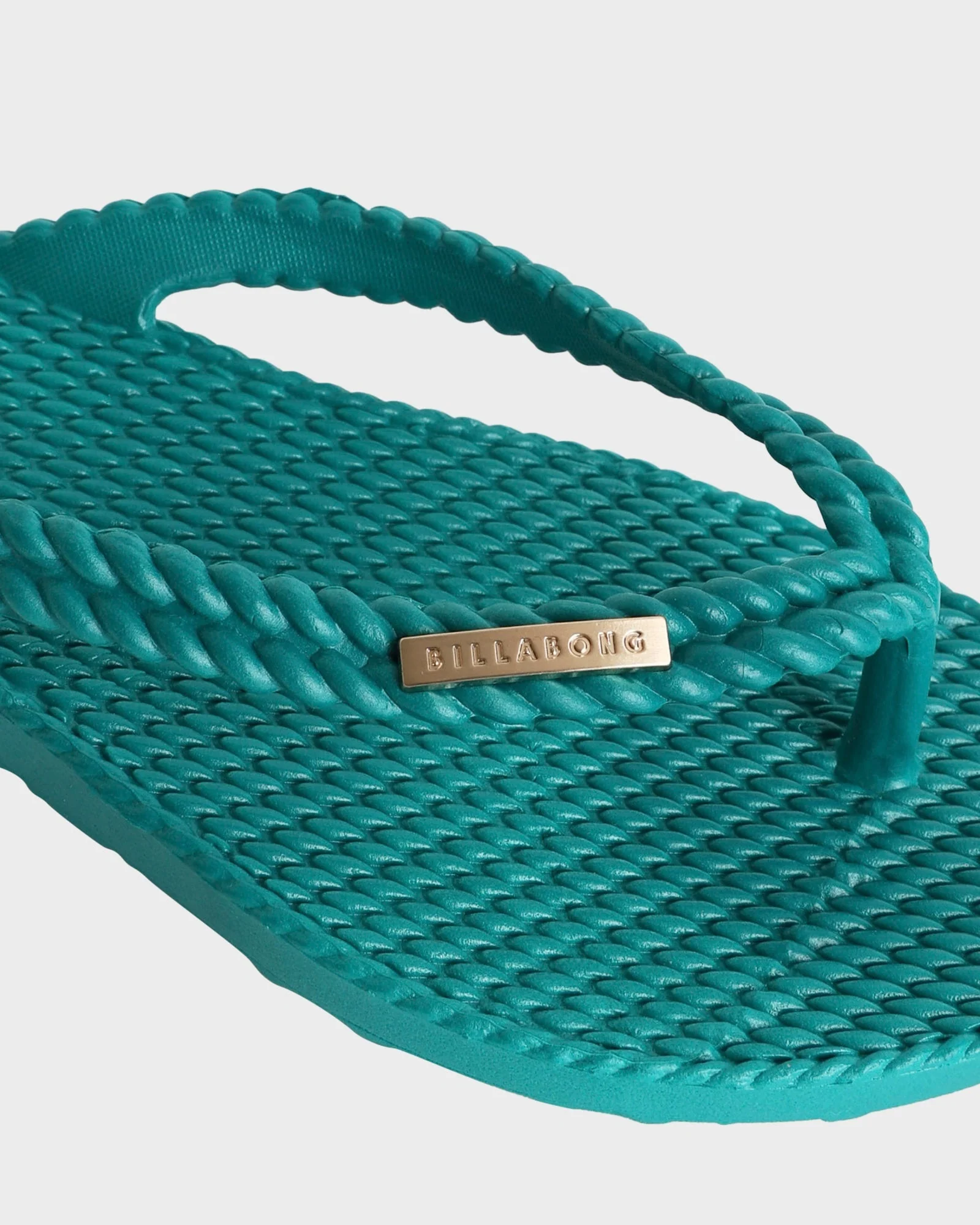Womens Kick Back Solid Thongs - Image 3