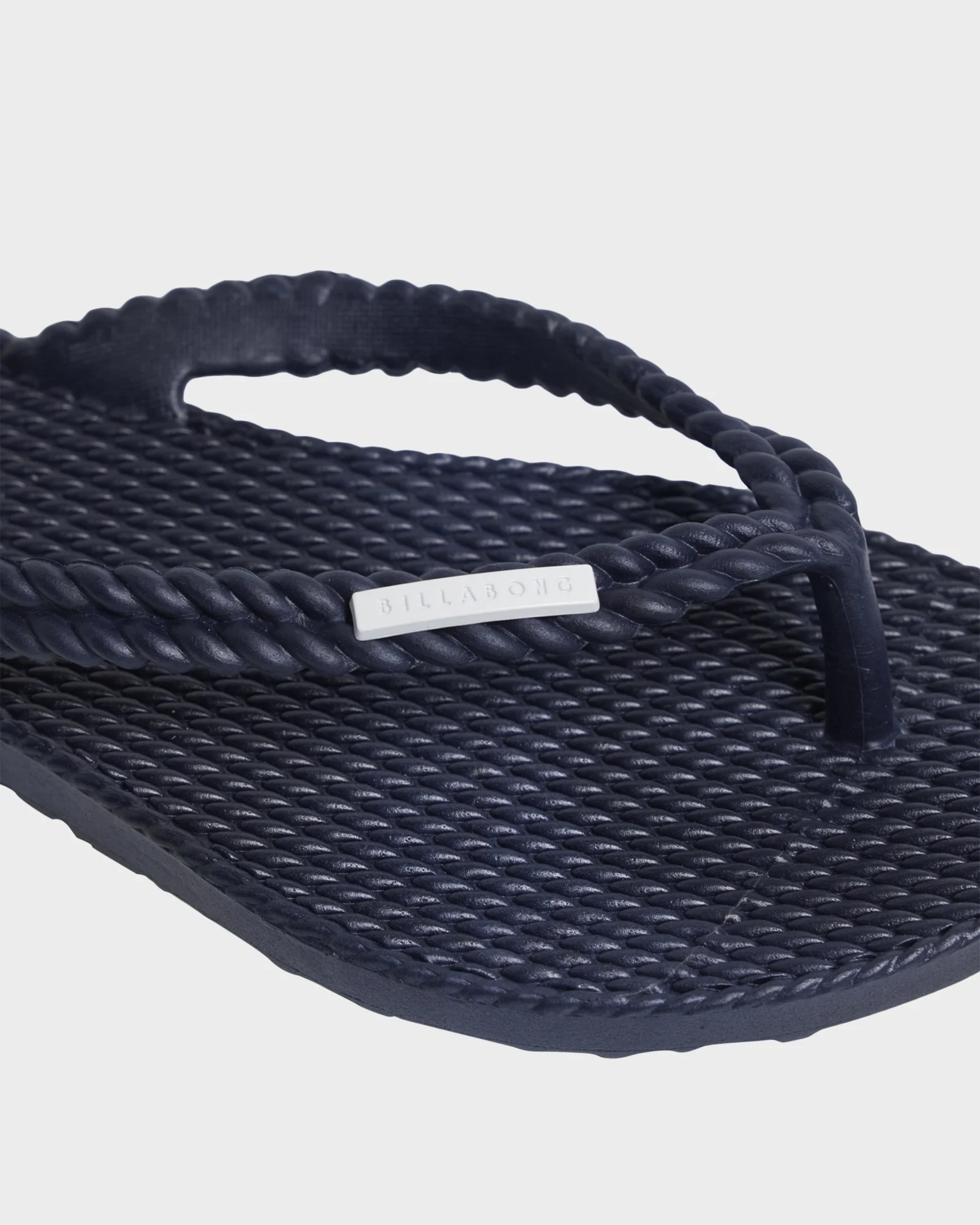 Womens Kick Back Solid Thongs - Image 4