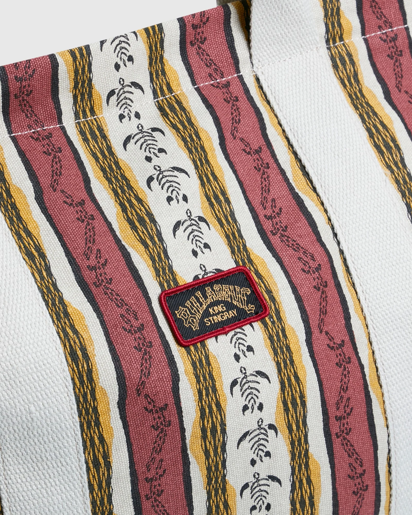 King Stingray Tote Bag - Image 4