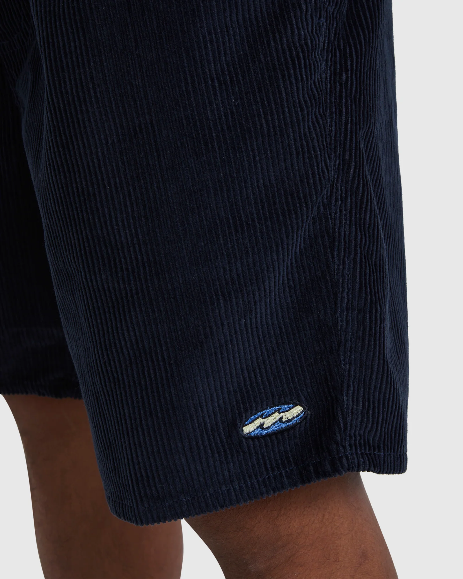 Mens Larry Corduroy 18" Shorts - Image 4
