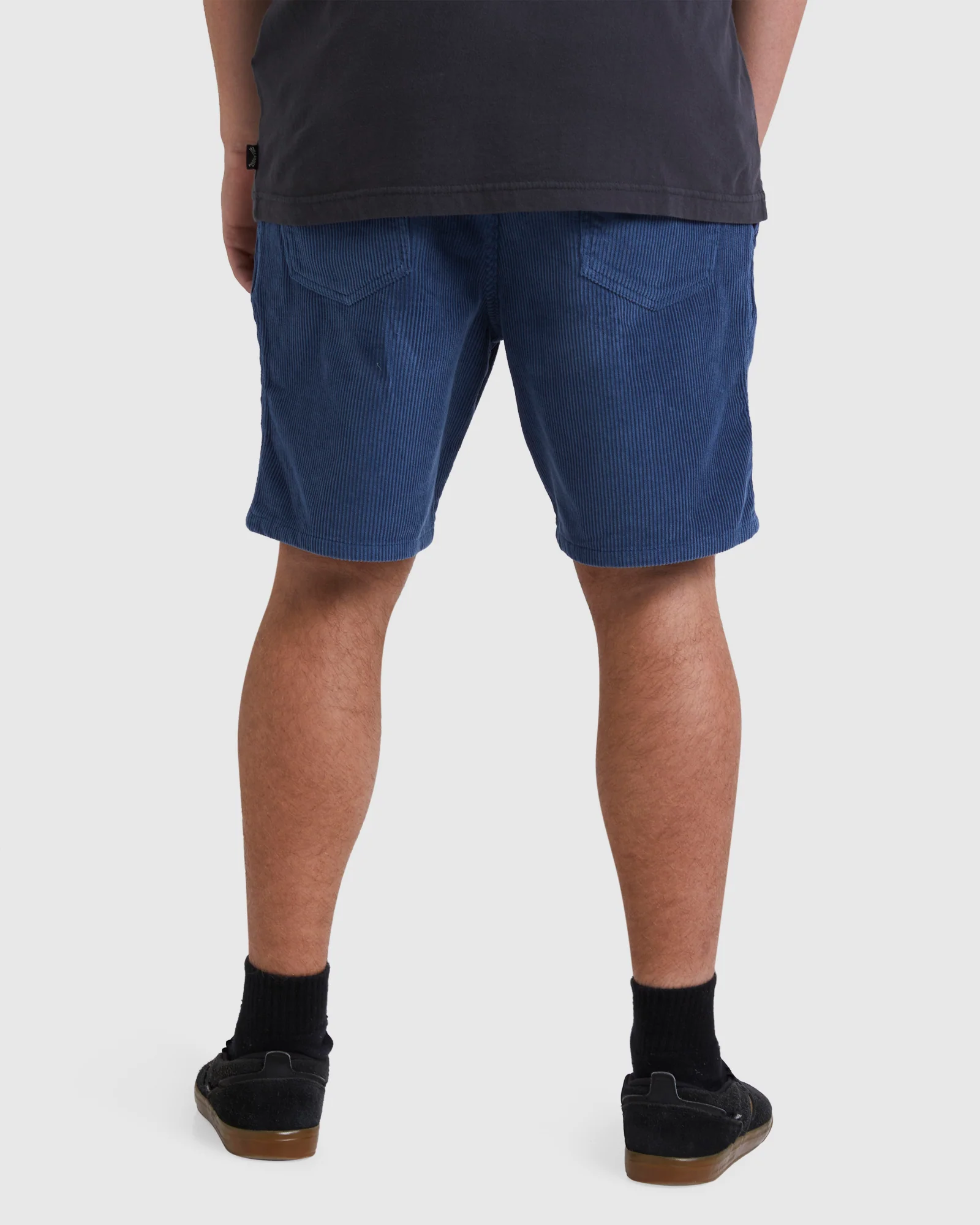 Mens Larry Corduroy 18" Shorts - Image 3