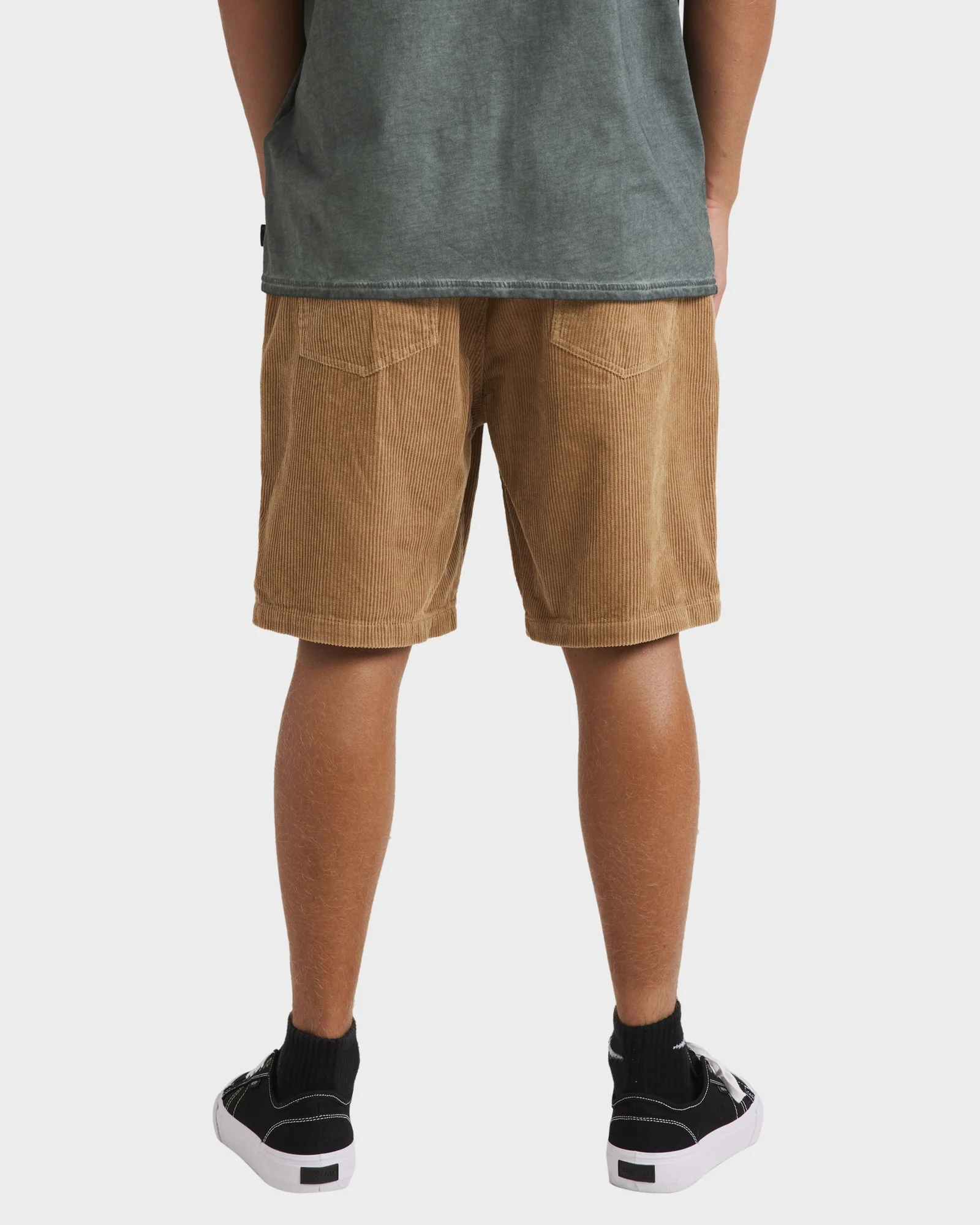 Mens Larry Corduroy 18" Walkshorts - Image 3