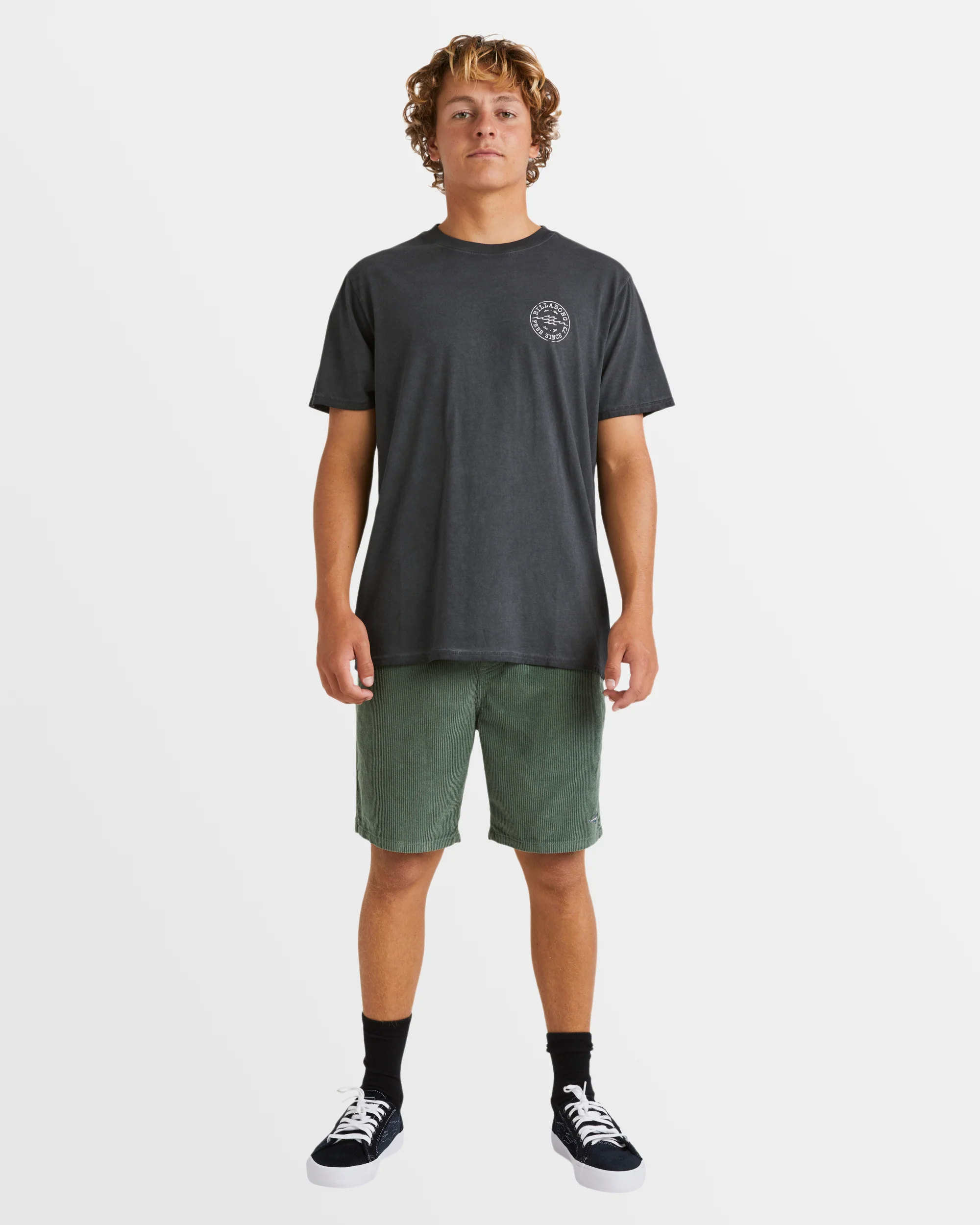Mens Larry Corduroy 18" Walkshorts - Image 5