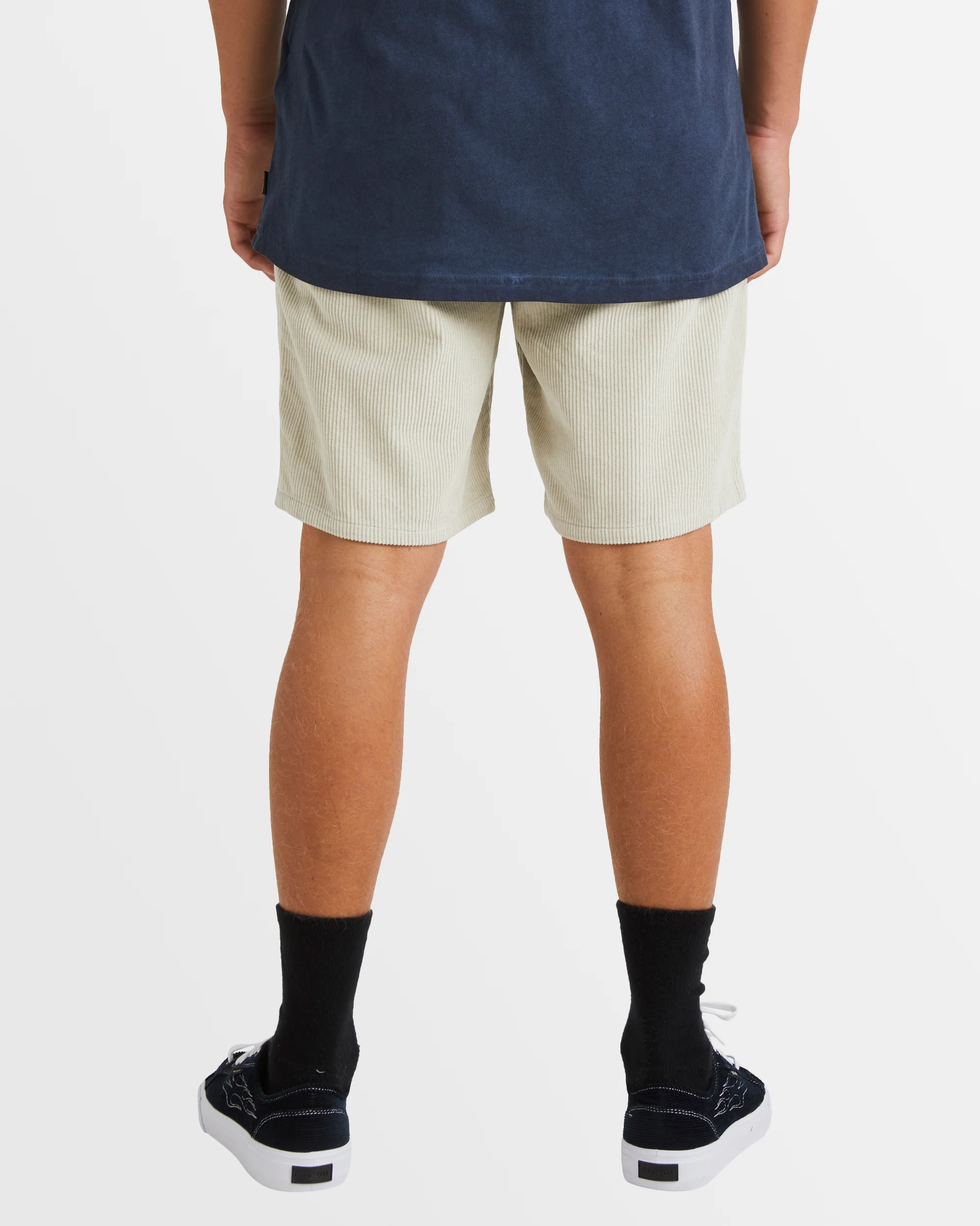 Mens Larry Corduroy 18" Walkshorts - Image 3