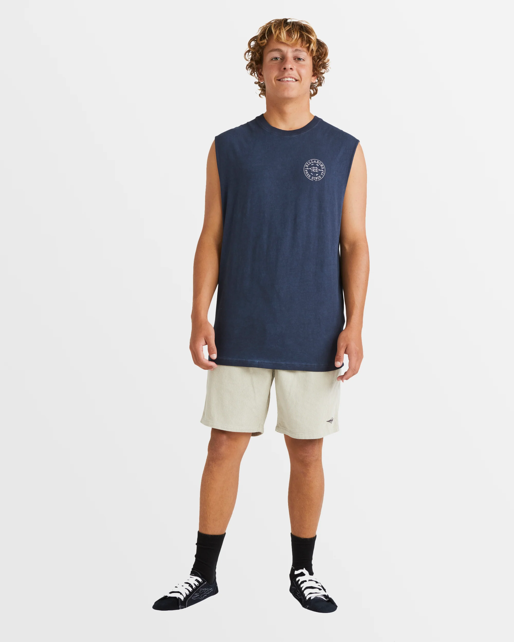 Mens Larry Corduroy 18" Walkshorts - Image 5