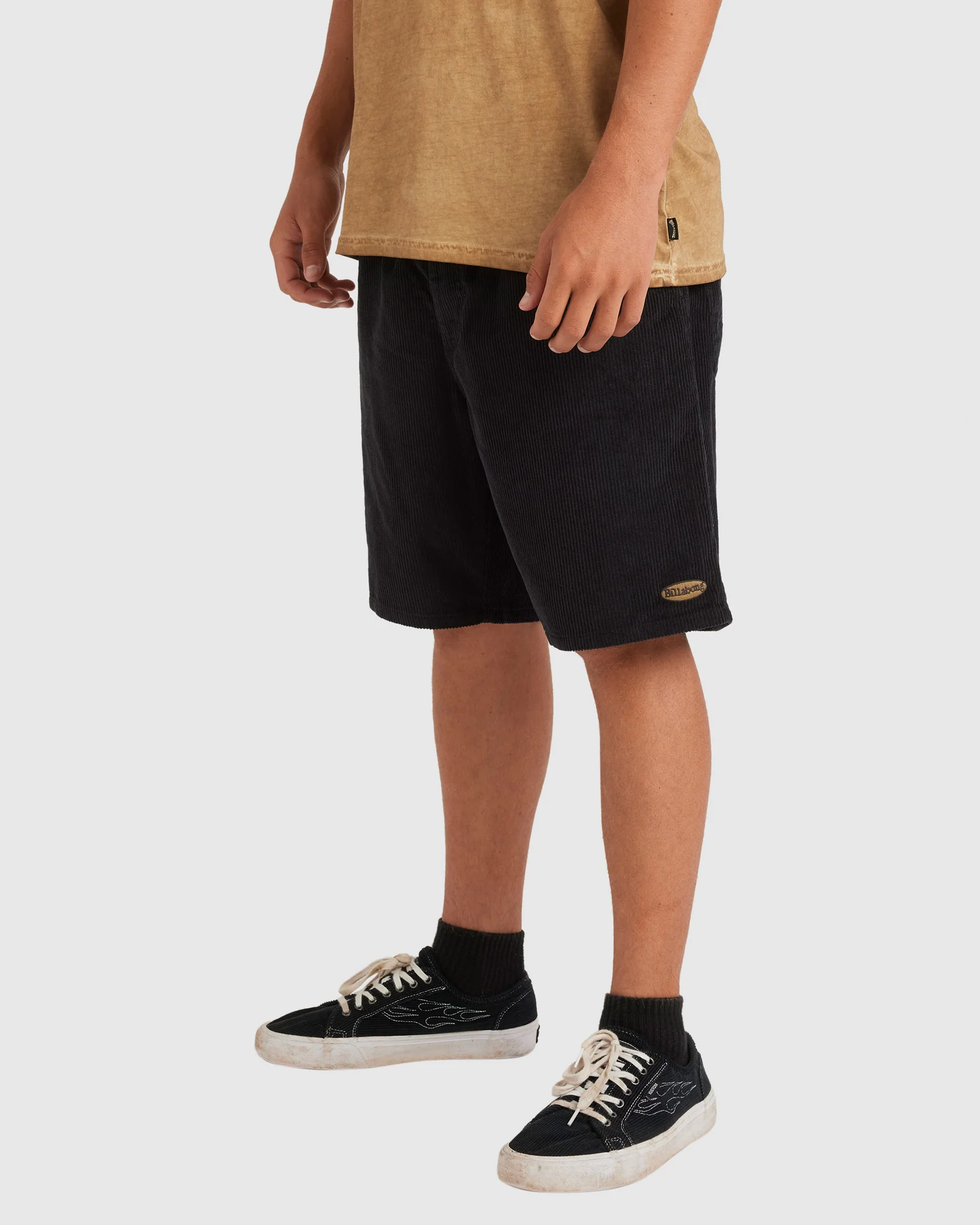 Mens Larry Corduroy 18" Walkshorts - Image 3