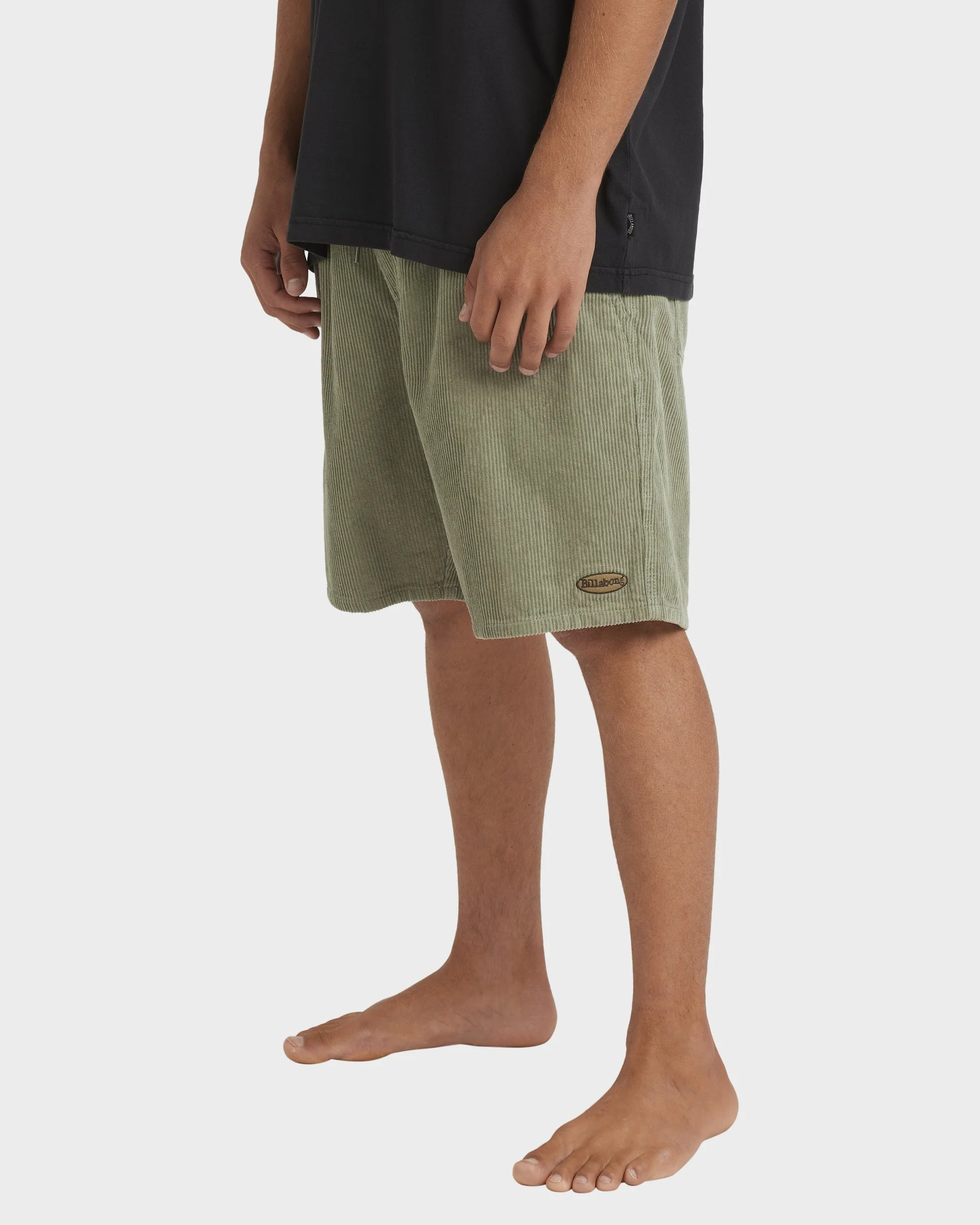 Mens Larry Corduroy 18" WalkShorts - Image 3