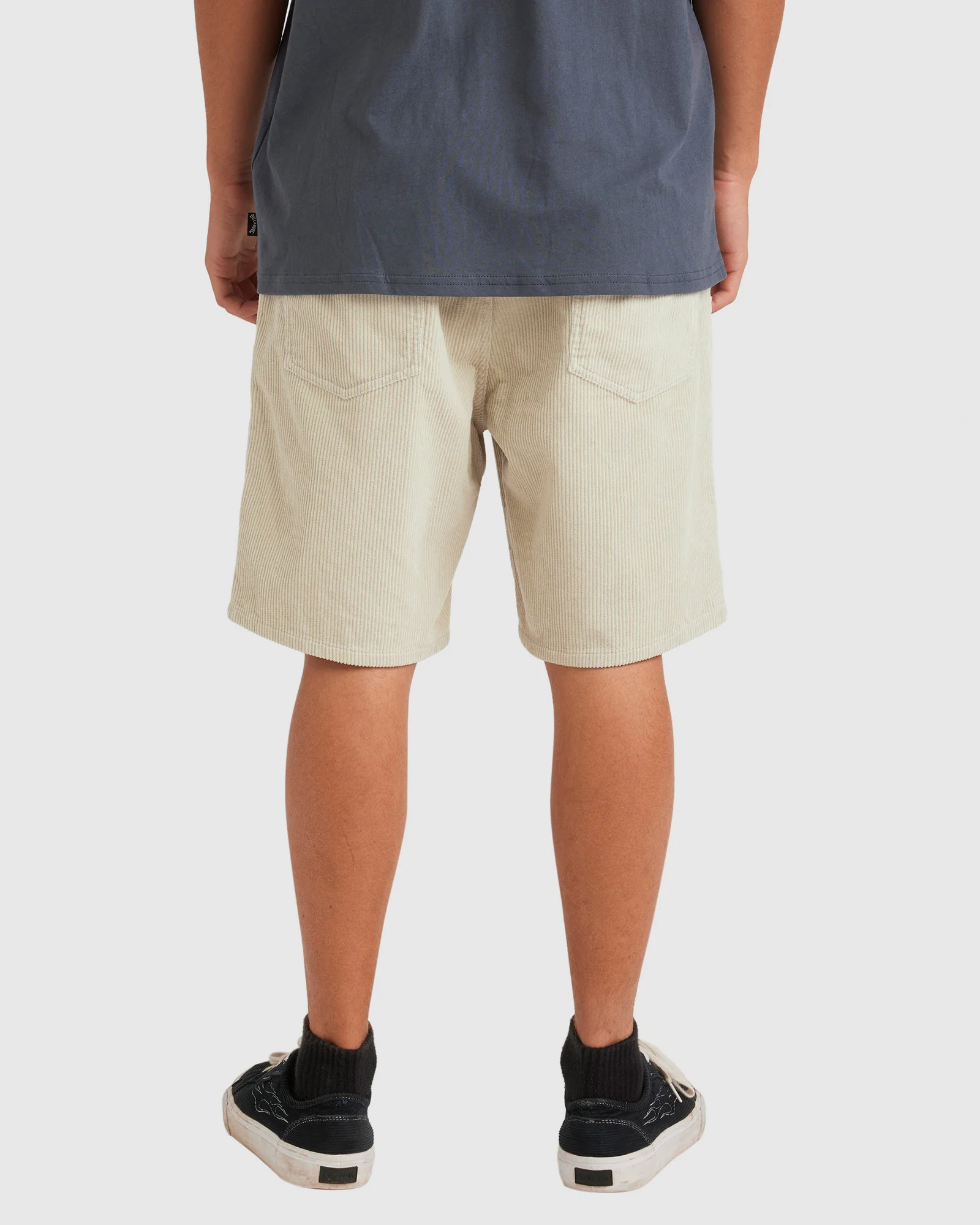 Mens Larry Corduroy 18" WalkShorts - Image 2