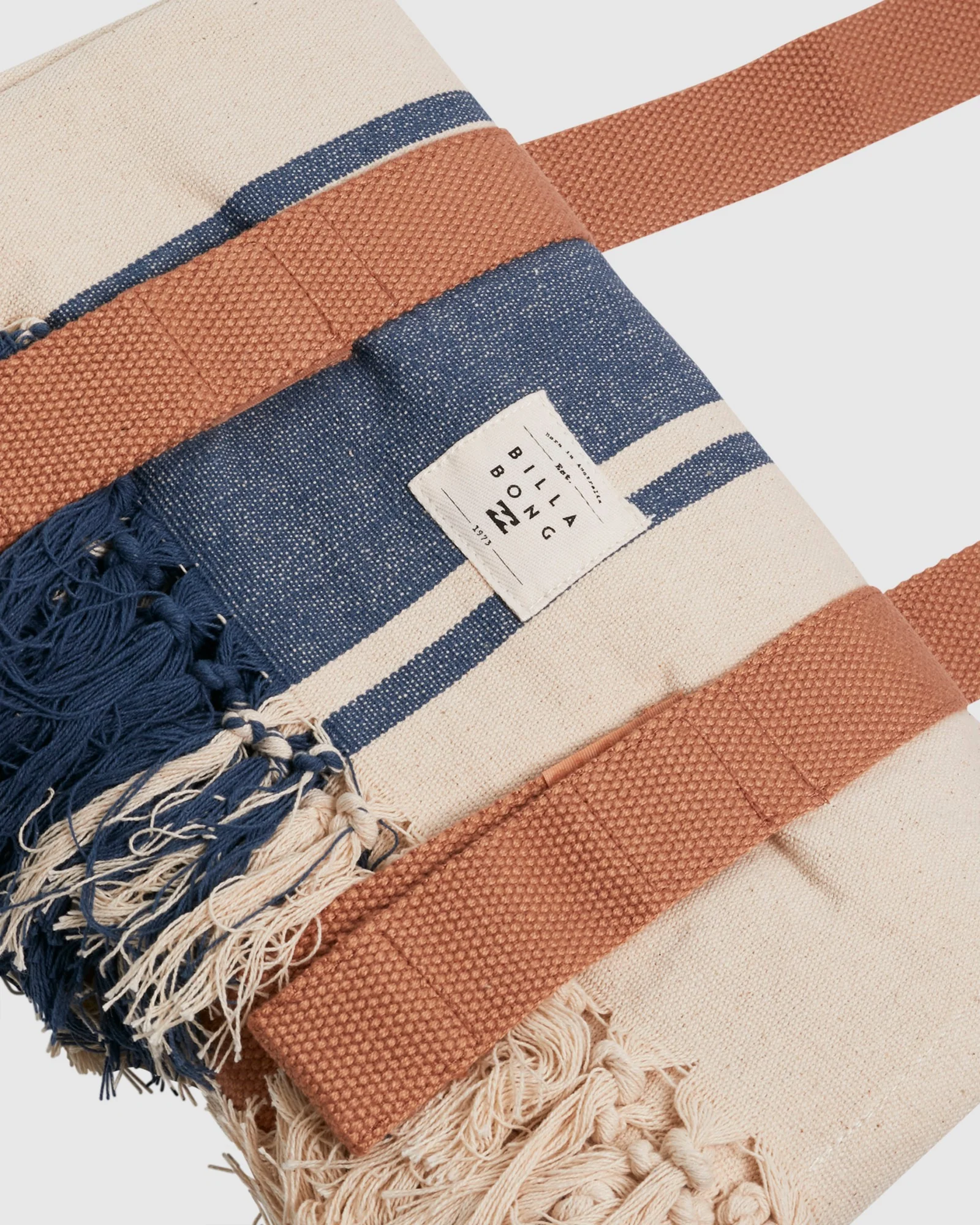Womens Long Weekend Beach Blanket - Image 3