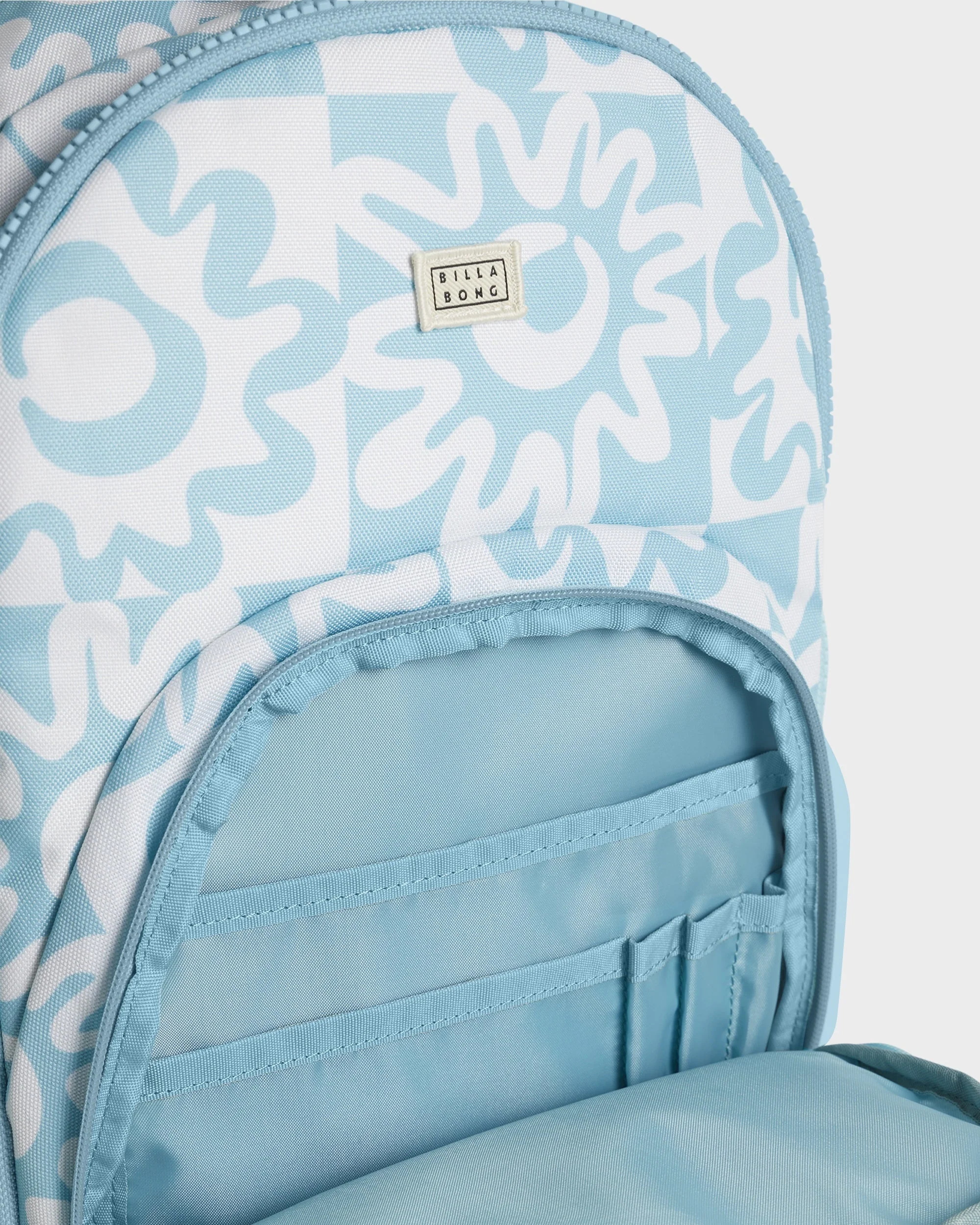 Girls Roadie Jr 31L Backpack - Image 3