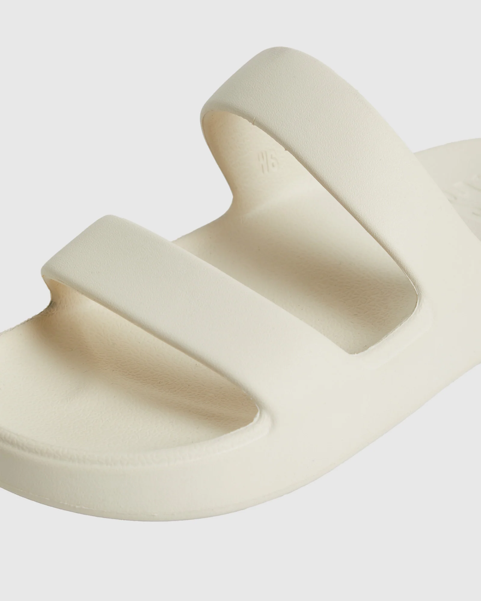 Womens Malibu Recovery Sandals - Image 4