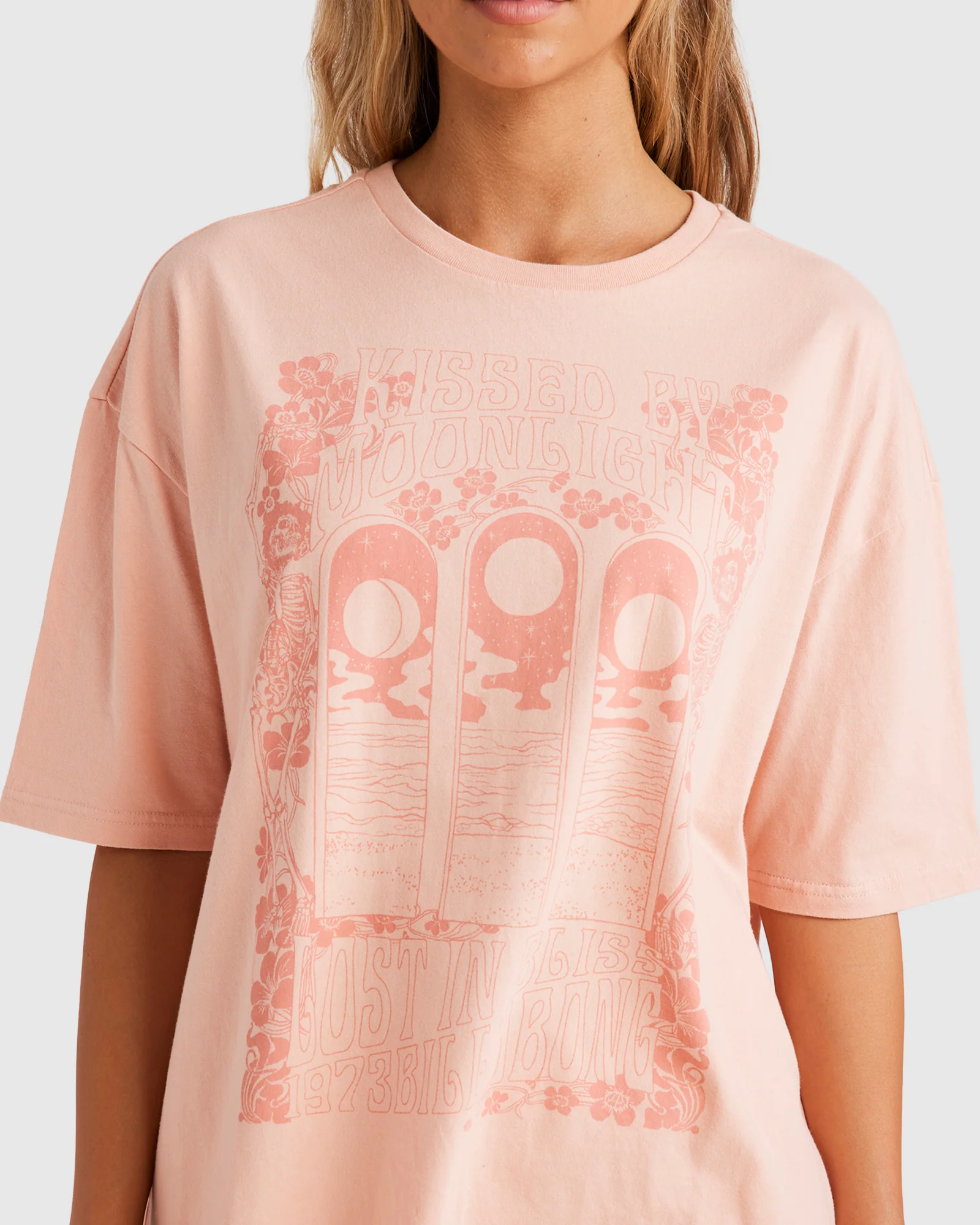 Womens Moon Kiss T-Shirt - Image 4
