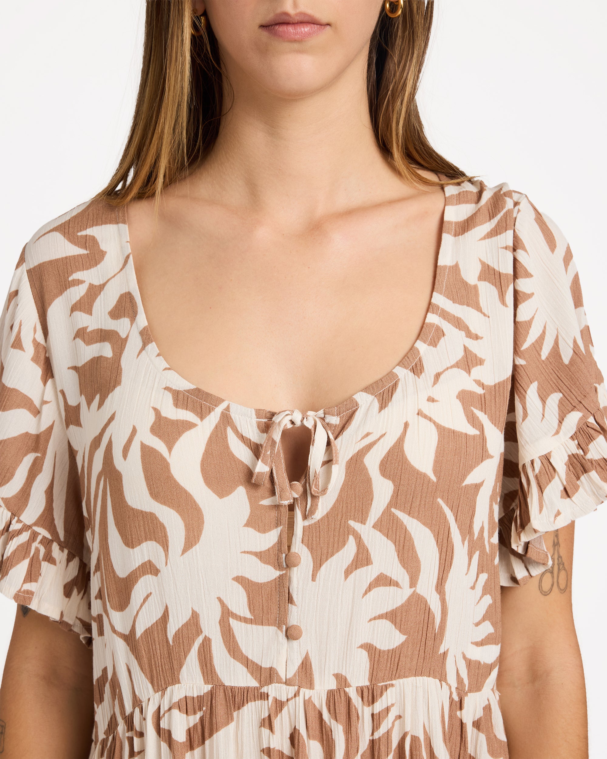 Womens Off Tropic Tier Mini Dress - Image 4