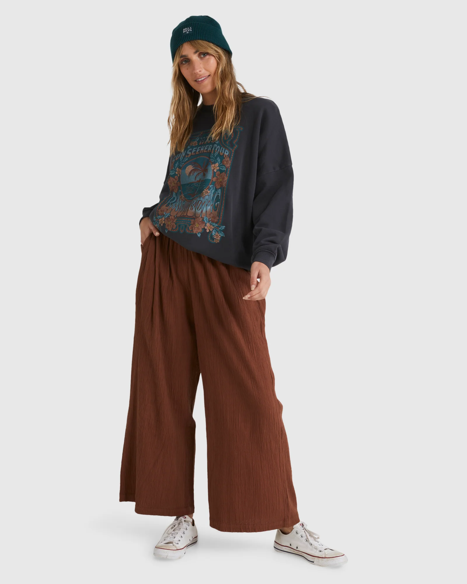 Womens On Tour Venice Crew Neck - Image 5