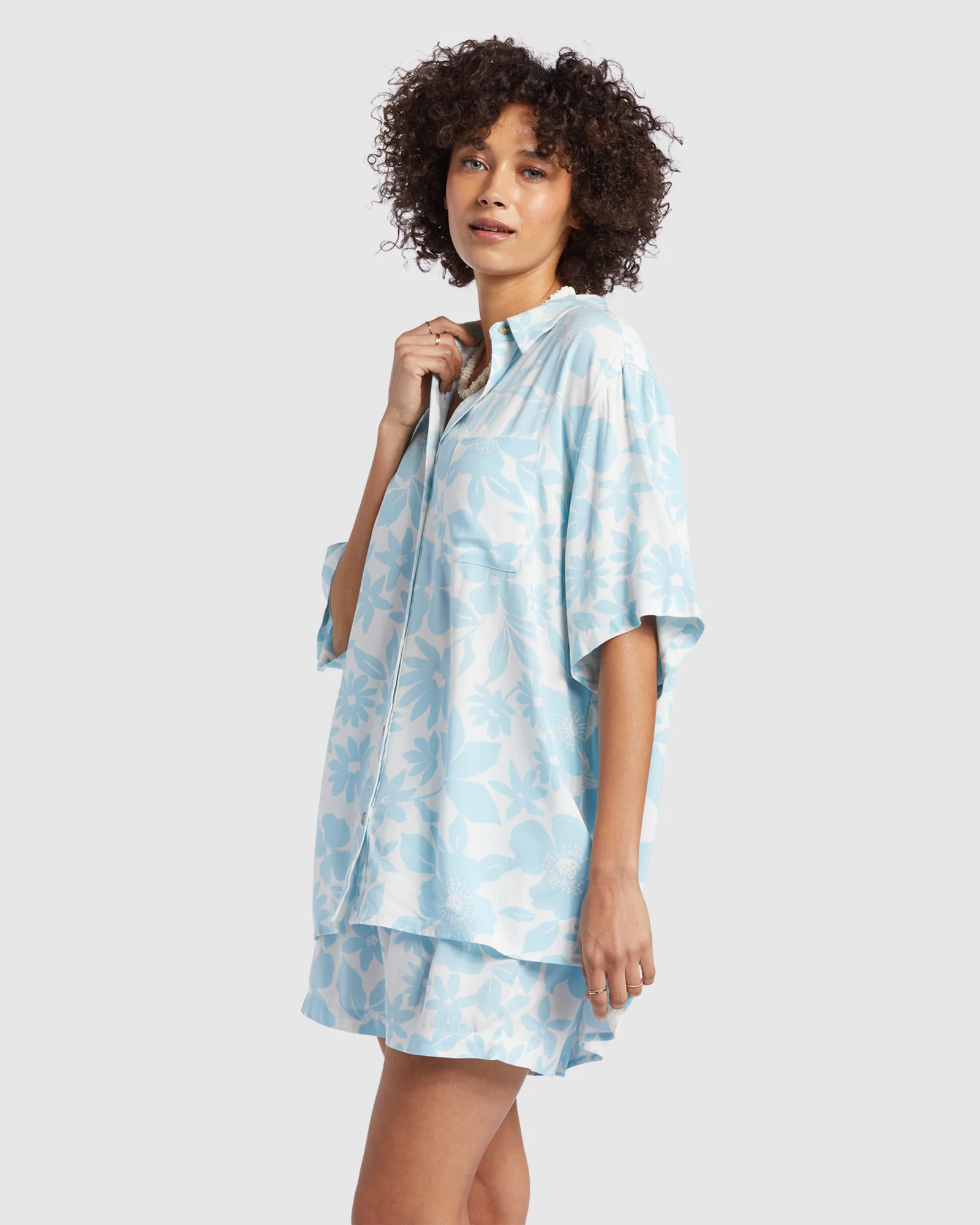 Womens On Vacation Shirt - Image 2