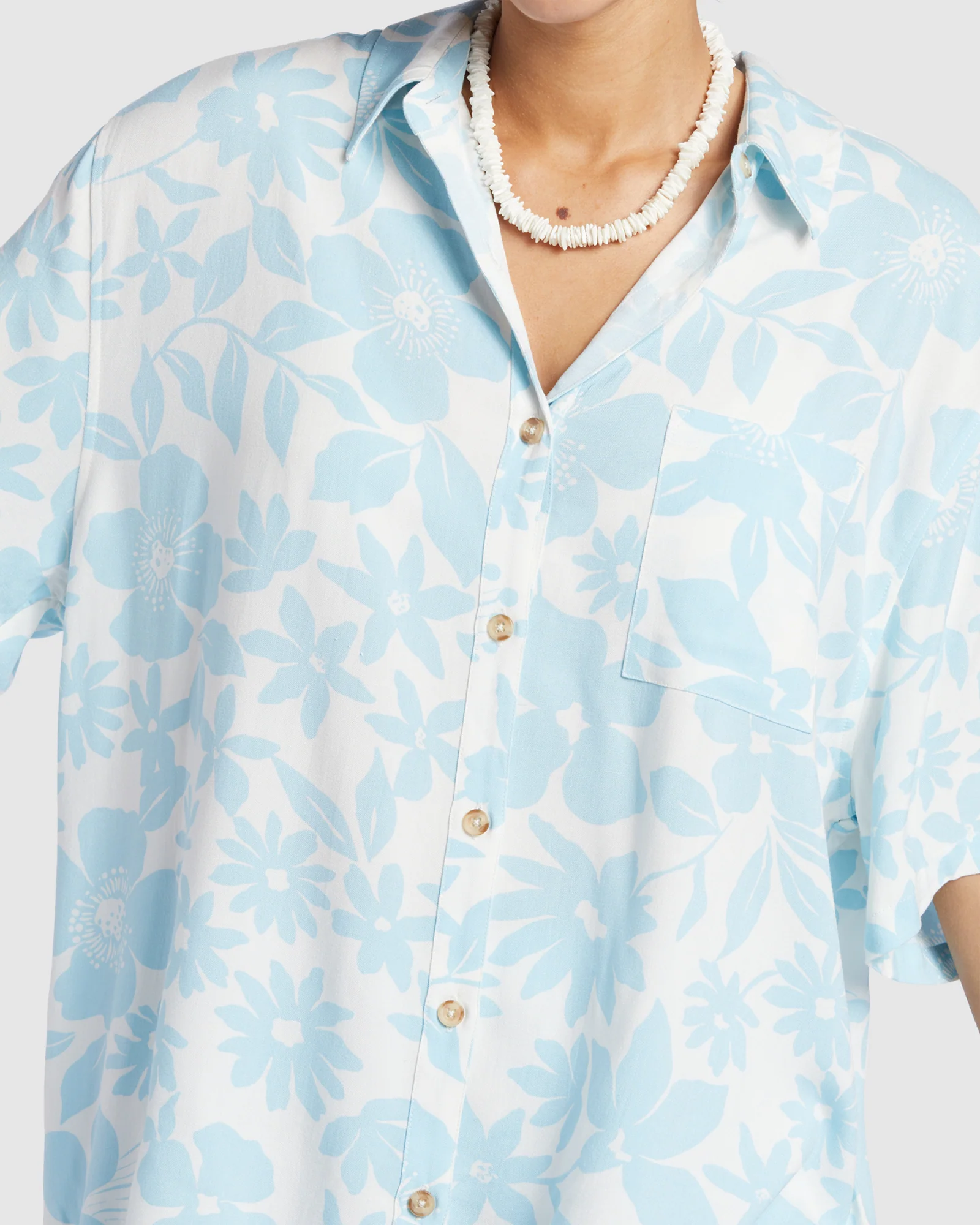 Womens On Vacation Shirt - Image 4
