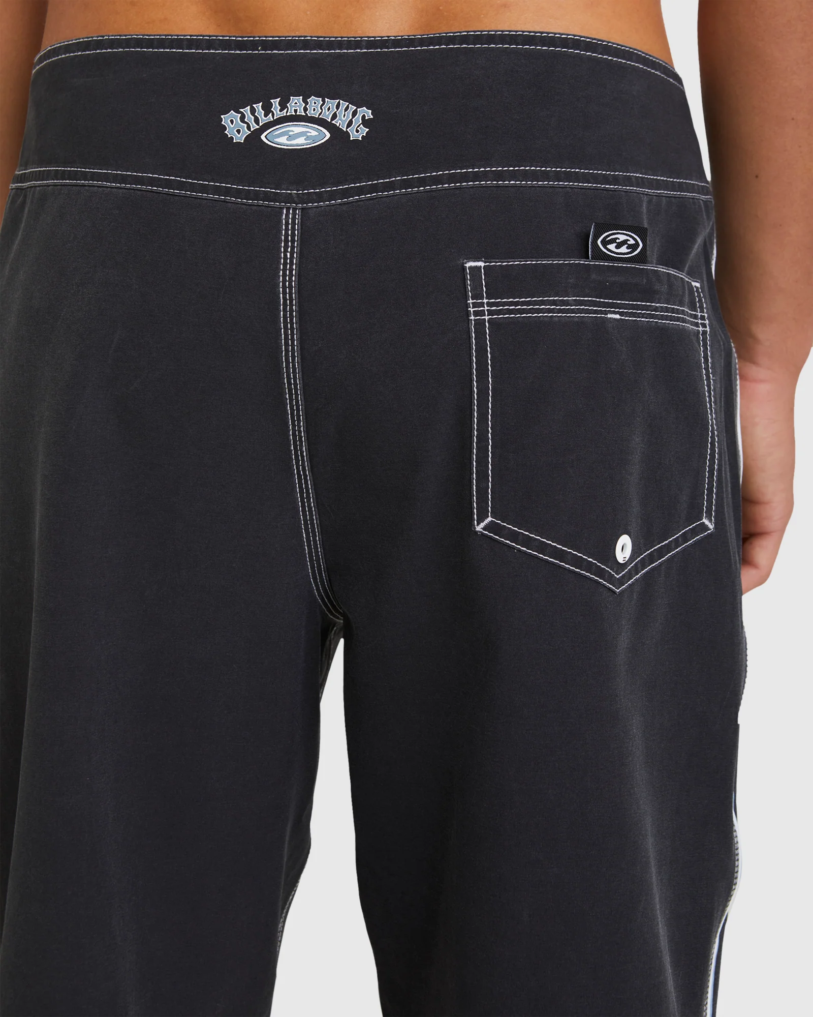 Mens Pipped Pro 20" Boardshorts - Image 4