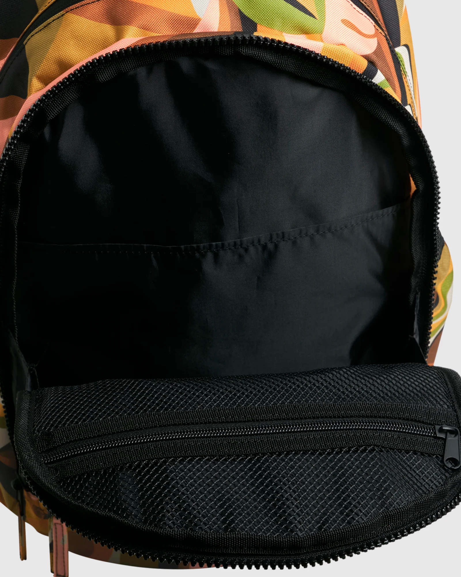 Womens Roadie Backpack - Image 6
