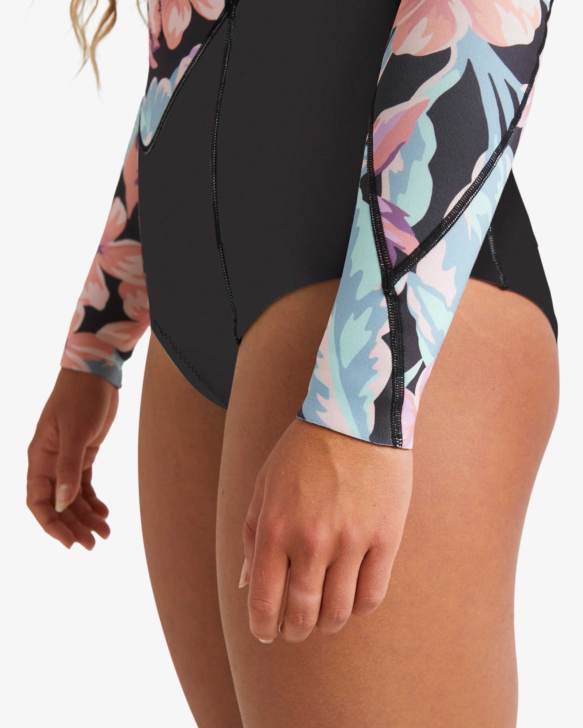 Womens 2/2mm Salty Dayz Long Sleeve Springsuit - Image 3