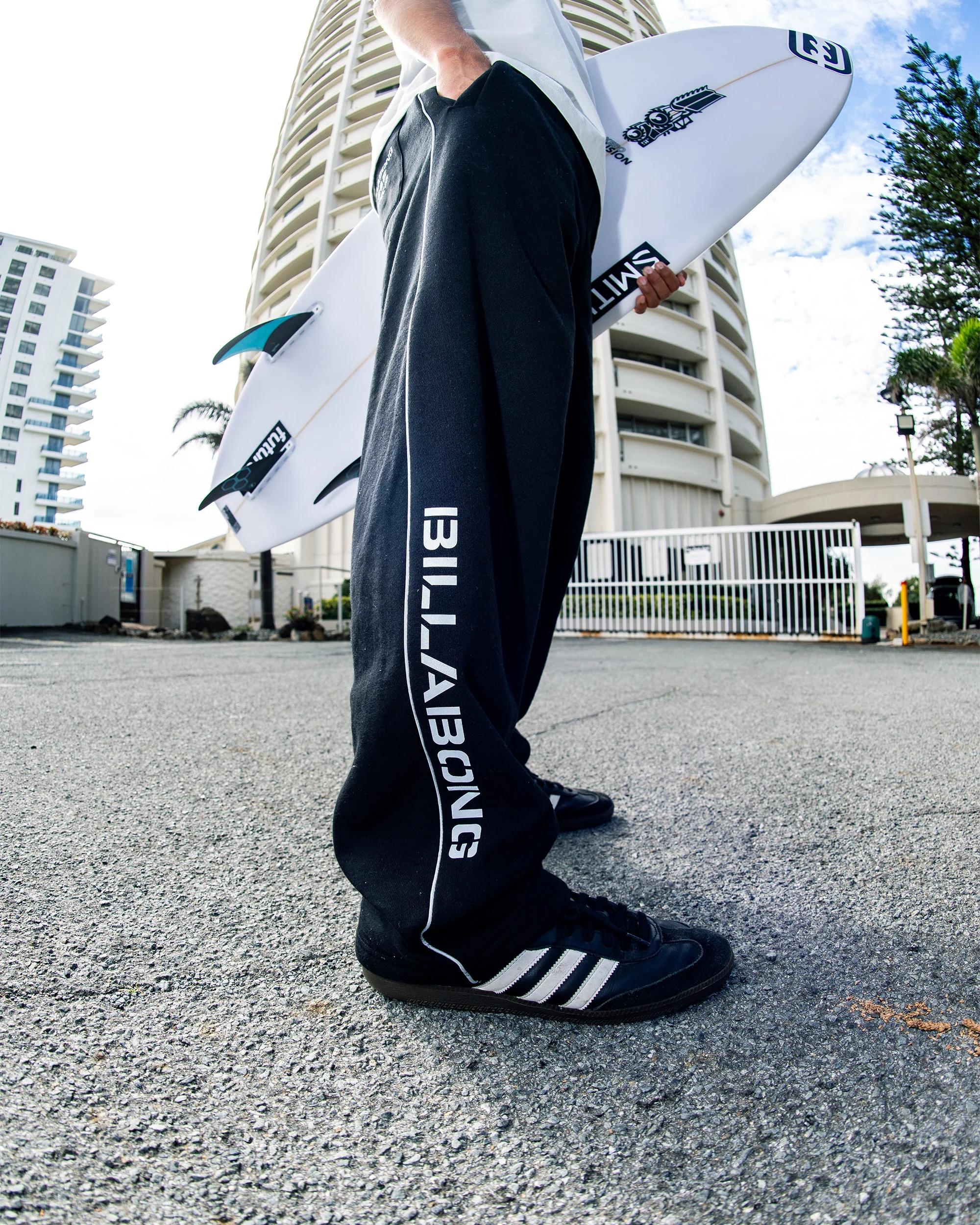 Mens Spec 73 Trackpants - Image 2