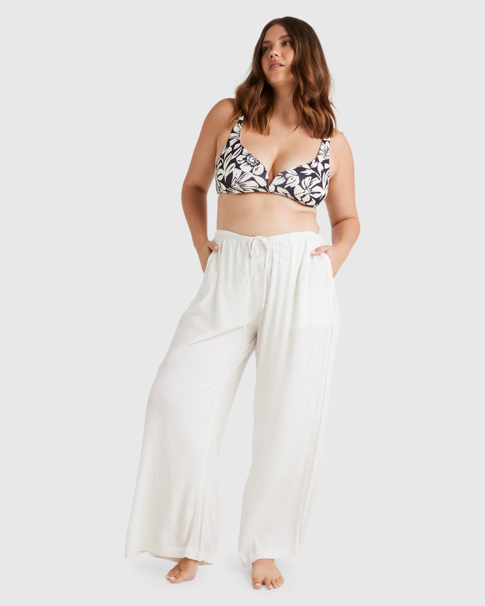 Womens Summer Days Cargo Pants - Image 11