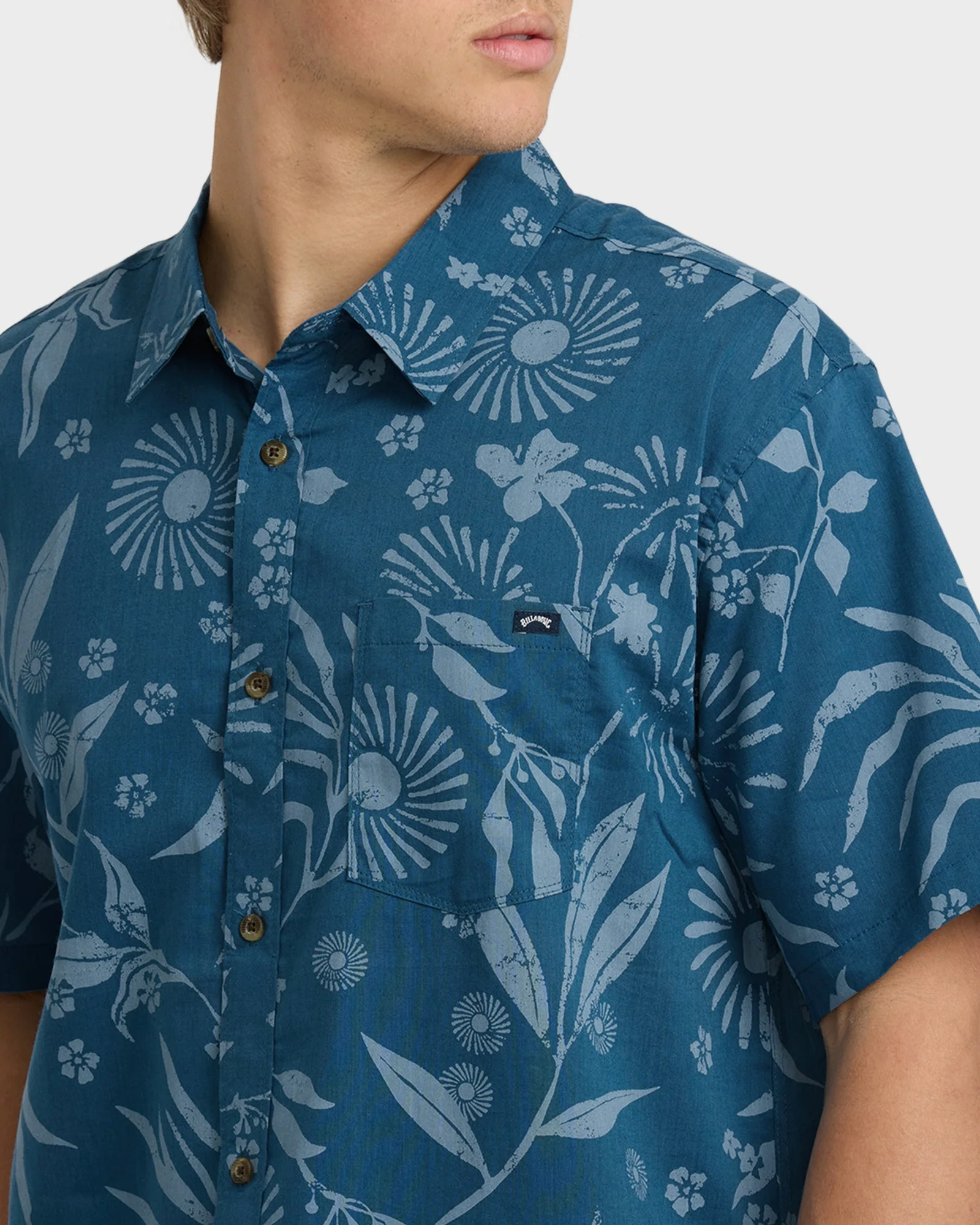 Mens Sundays Shirt - Image 4