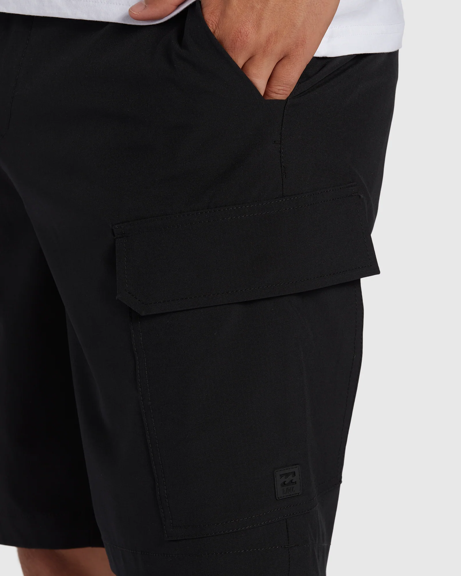 Mens Surftrek Transport Cargo 19" Shorts - Image 4