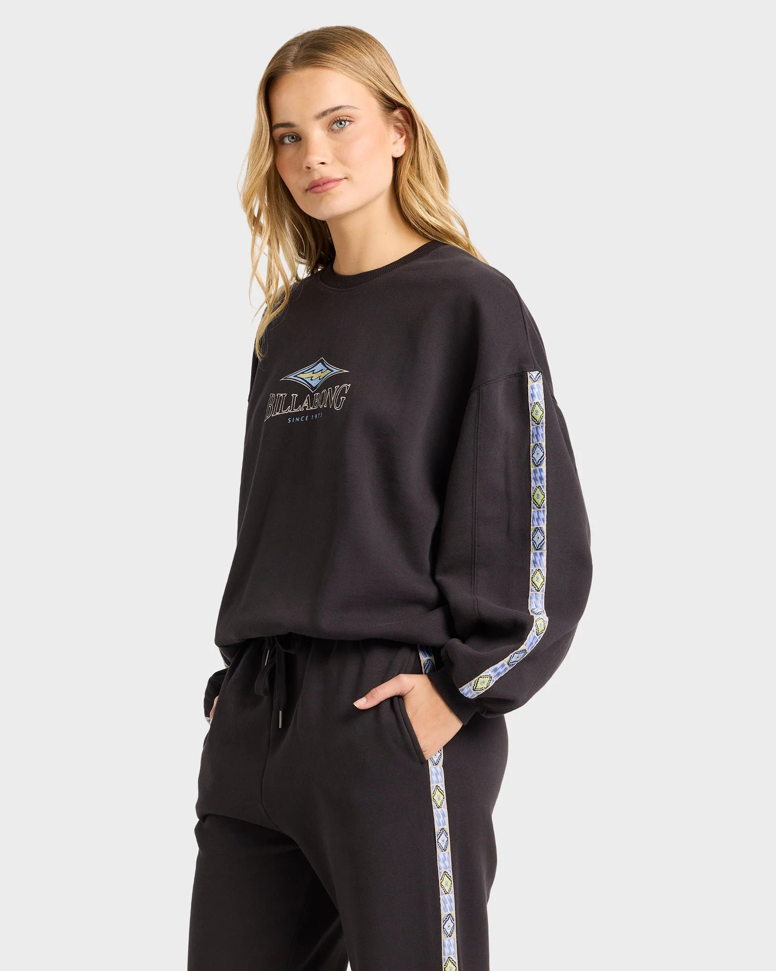 Womens Swipe Right Kendall Crew Neck - Image 3