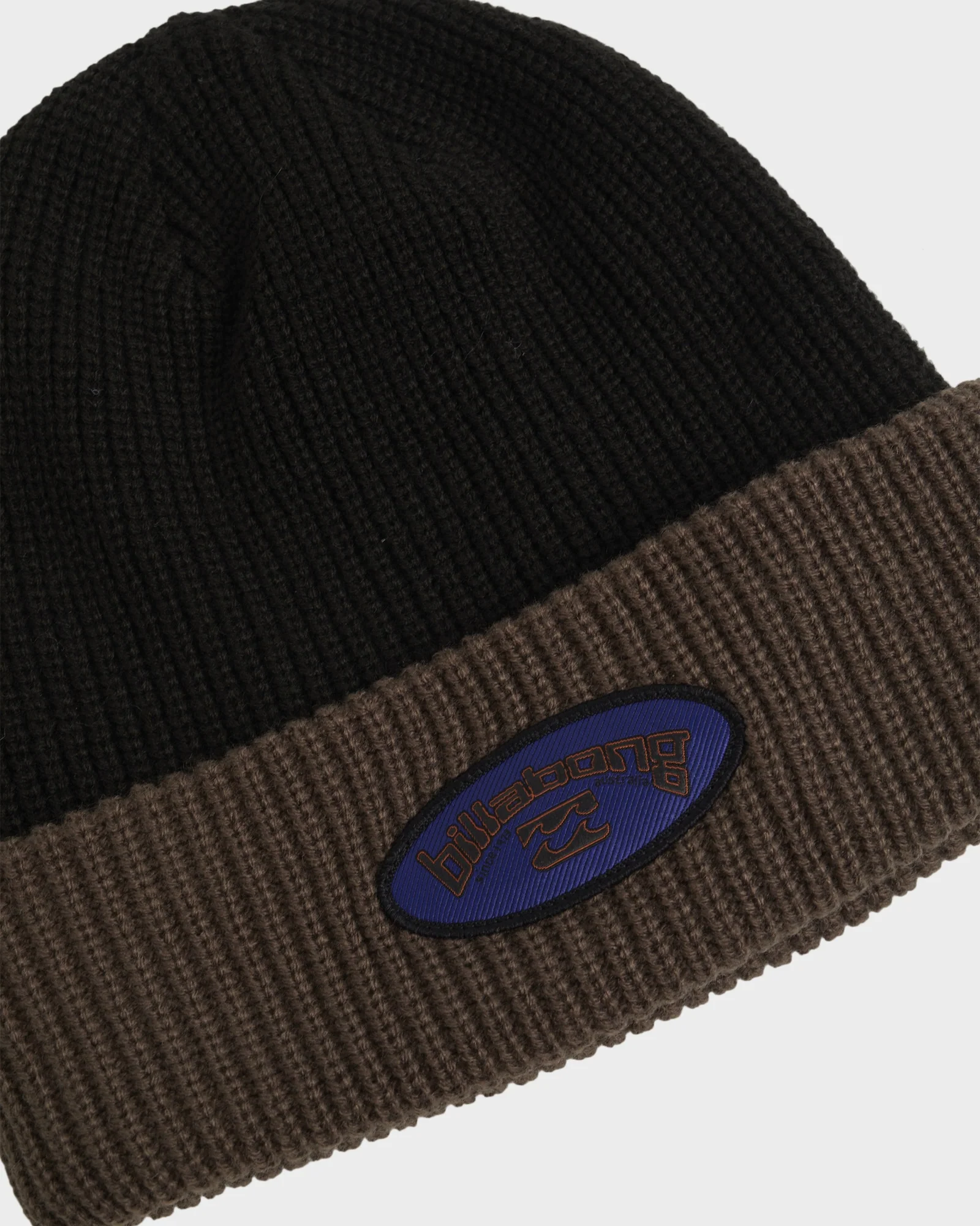 Mens Throw Back Cuffed Beanie - Image 2
