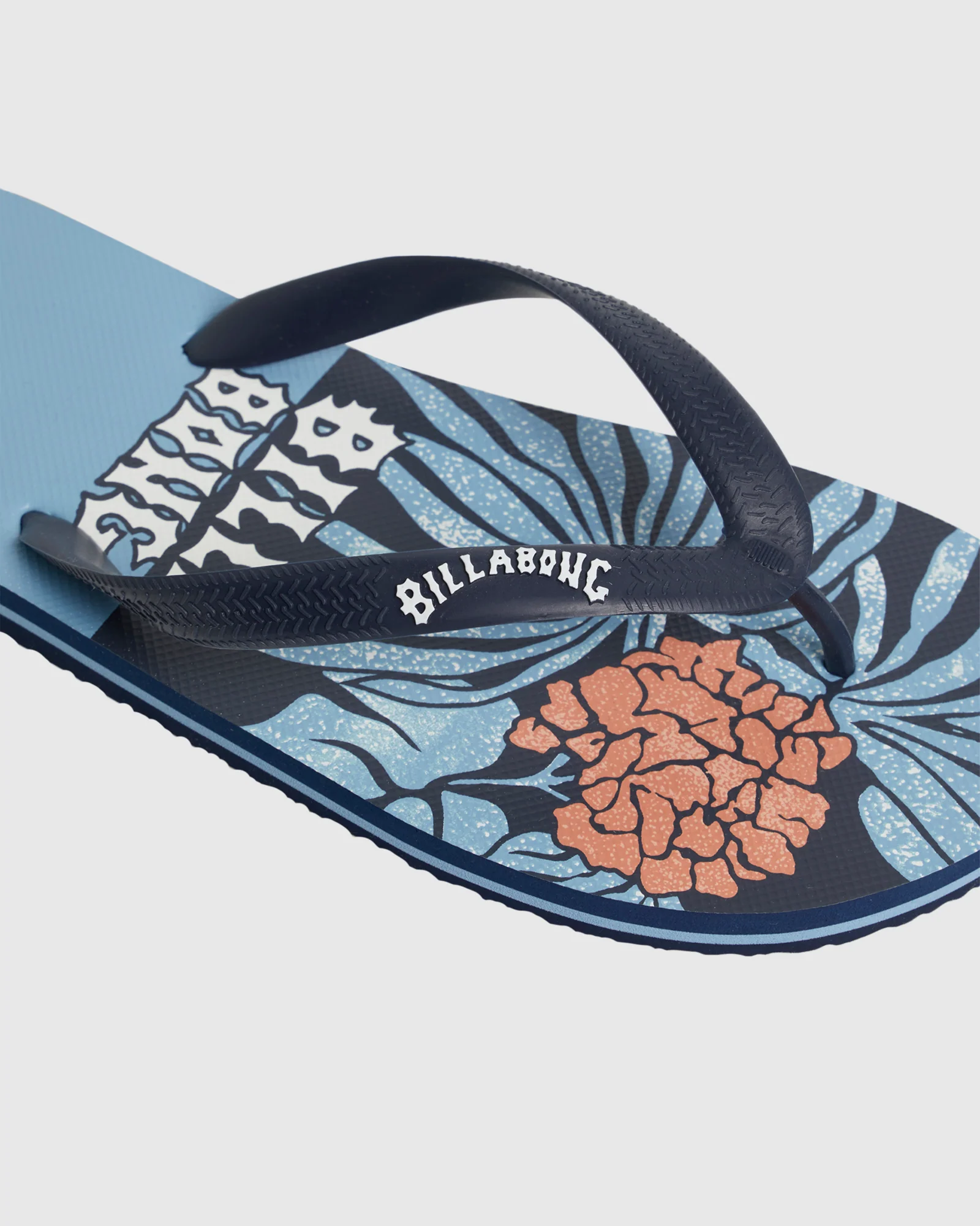 Mens Tides Thongs - Image 5