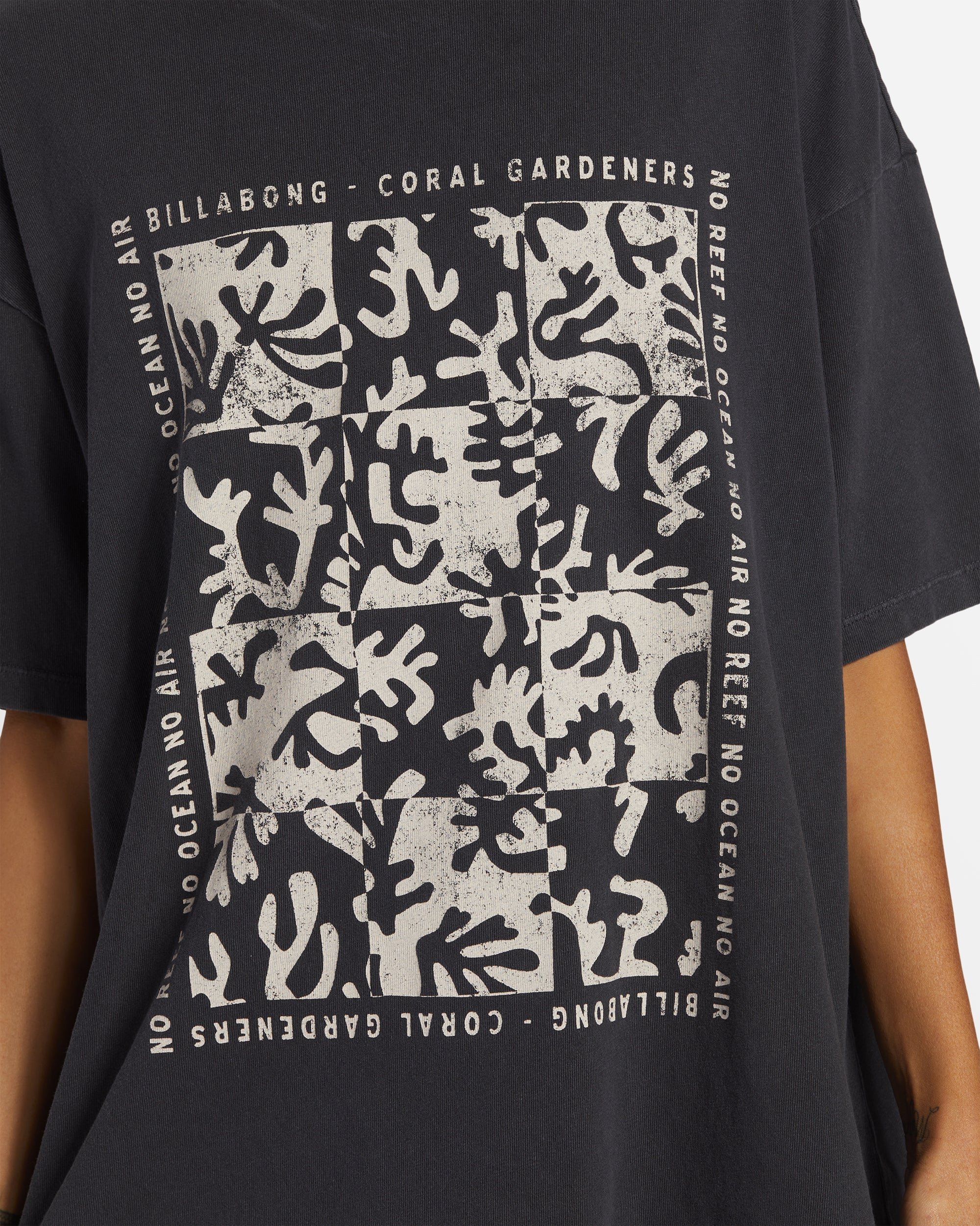 Womens True Boy Coral Gardener T-Shirt - Image 4