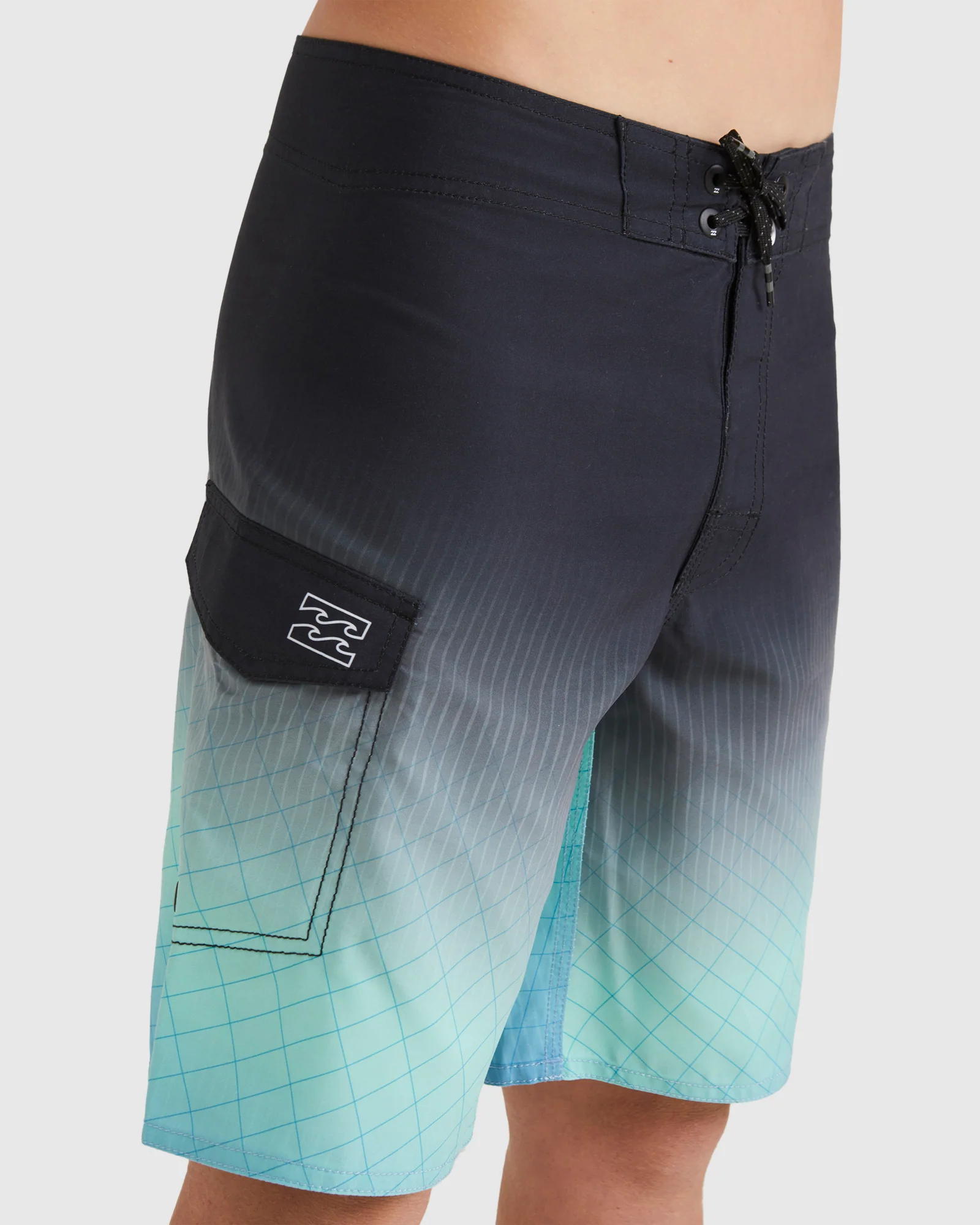 Boys 8-16 Volts Original 17" Boardshorts - Image 4