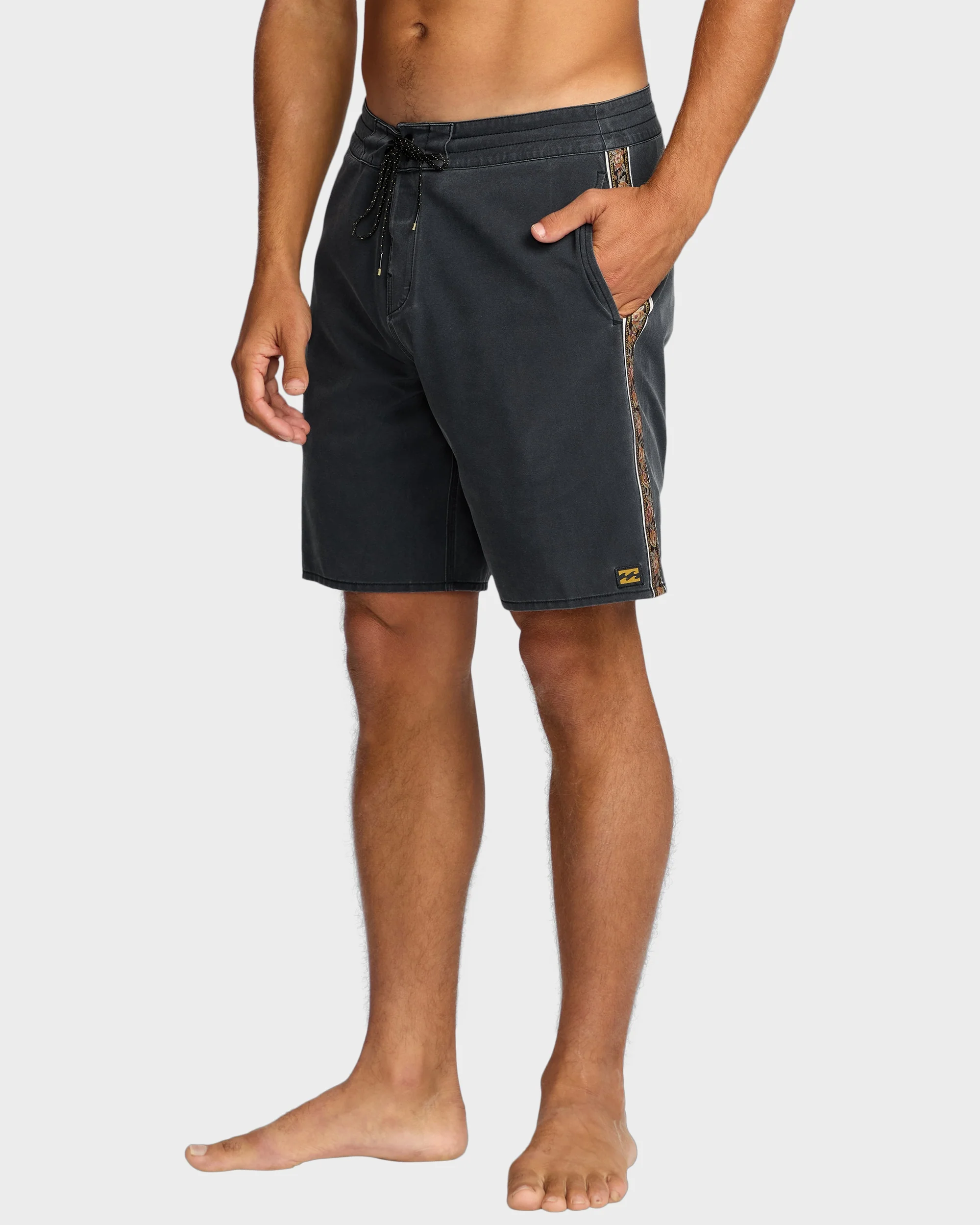 Mens Wategos Lo Tides 18.5" Boardshorts - Image 3