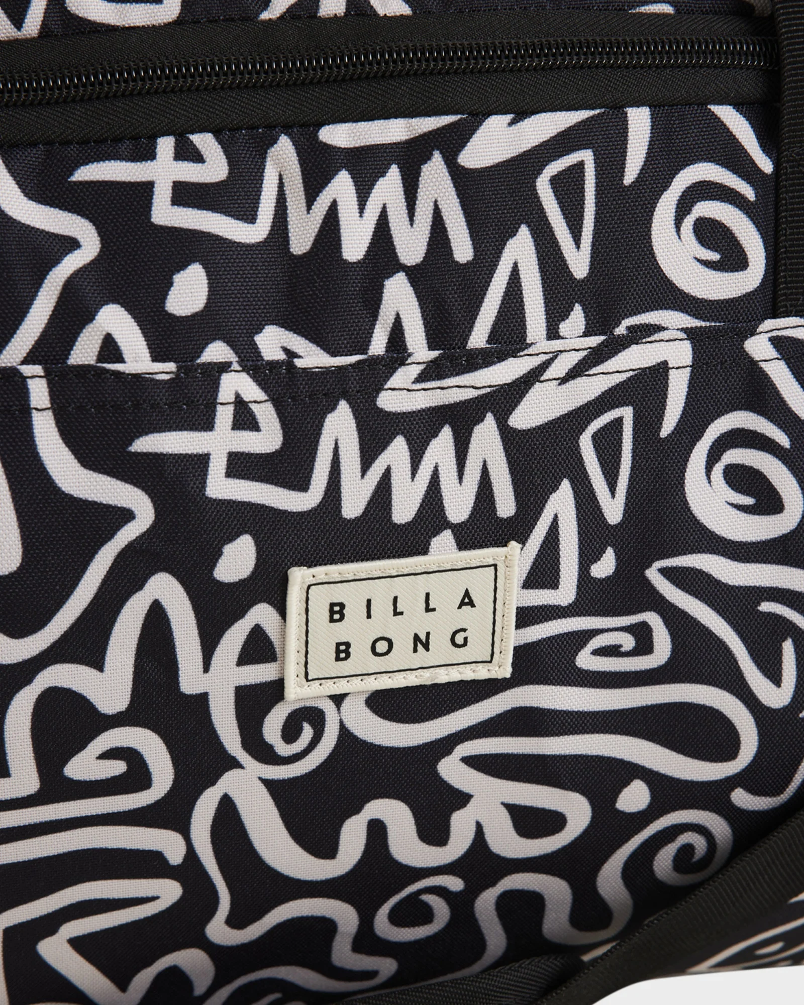 Womens Weekender Duffle - Image 3
